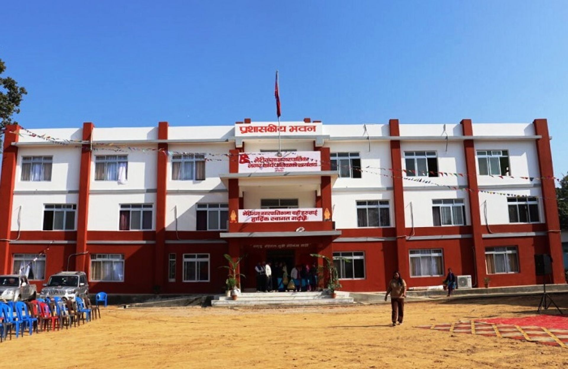 कर्णालीका एक दर्जन स्थानीय तहले करार कर्मचारी नराख्ने 